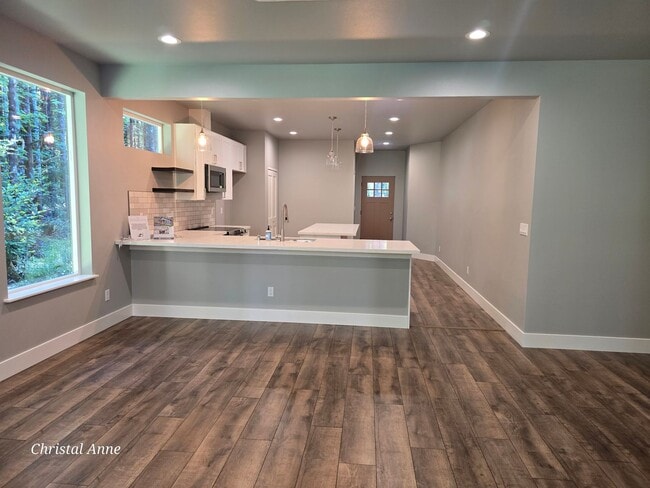 Building Photo - Beautiful Brand New 3 Bedroom