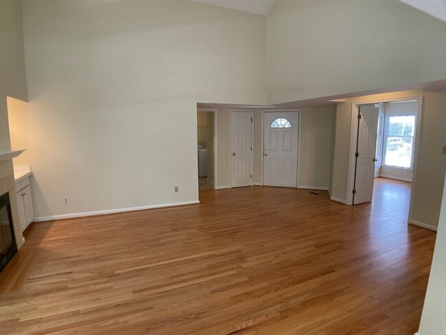 Building Photo - 309 Kirkwood Dr