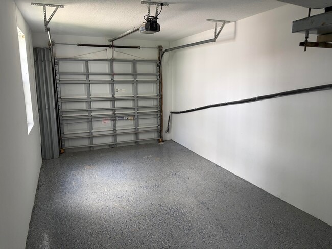 Building Photo - 350 SW 8th St