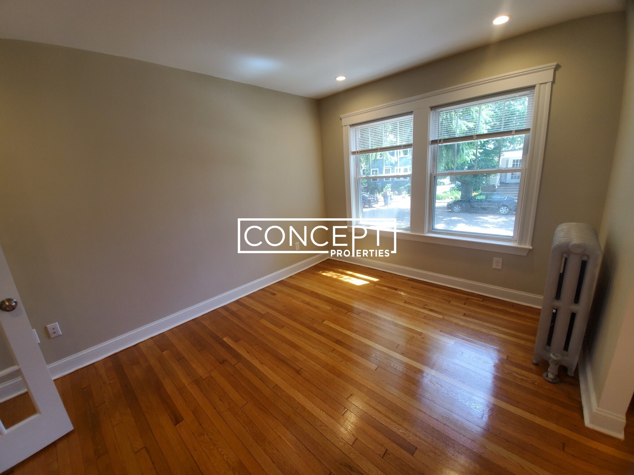 Building Photo - 21 Moraine St