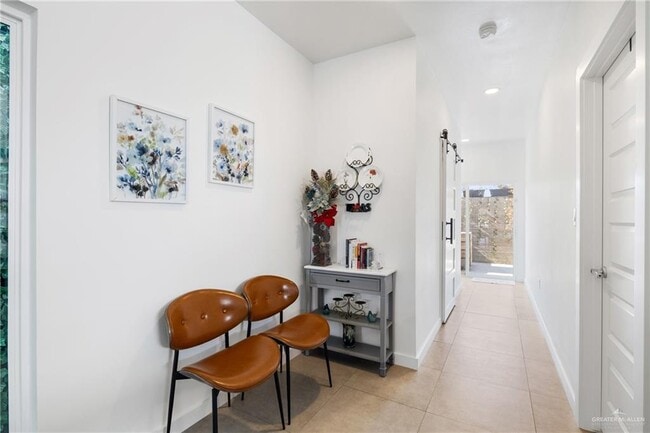 Building Photo - 2625 Warbler Ave