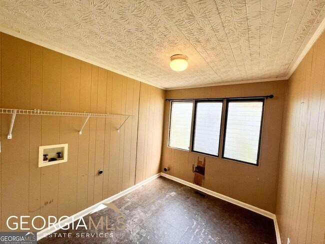 Building Photo - 15 Watson Dr