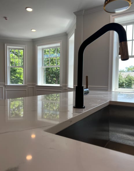 Building Photo - 128 Longwood Ave