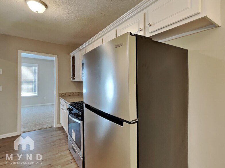 Building Photo - 1013 Vineyard Walk