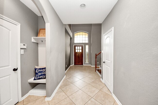Building Photo - 3544 Woods Estates Dr