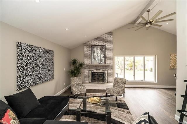 Building Photo - 429 Londondary Dr