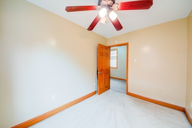 Building Photo - Stunning 3 bedroom home in Bon Air availab...