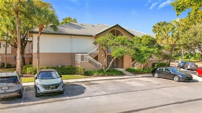 Building Photo - 9877 Westview Dr