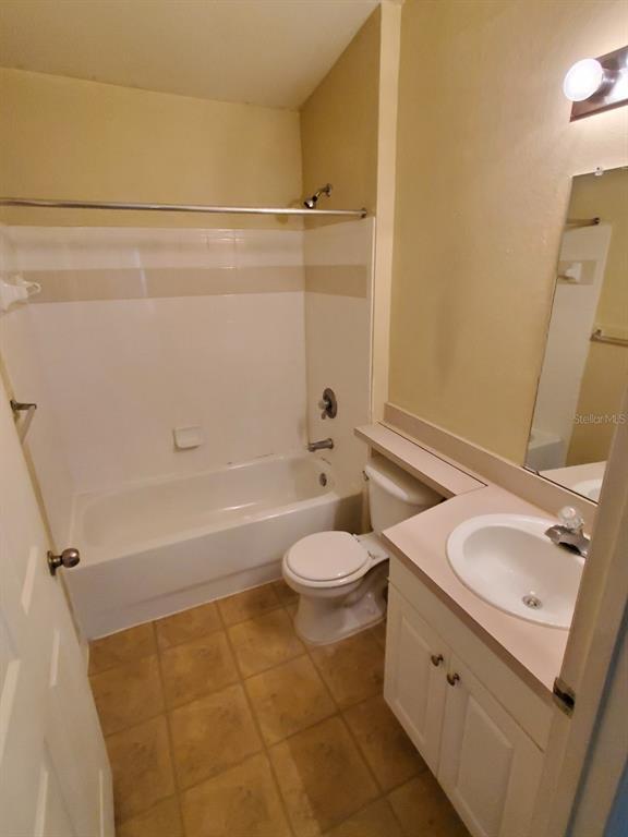 Building Photo - 5903 Willow Ridge Dr