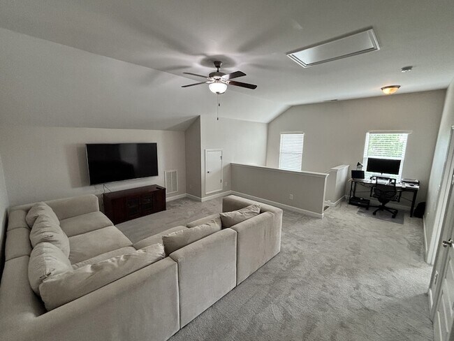 Building Photo - 155 Spade Leaf Boulevard Unit