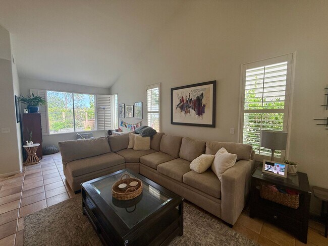 Building Photo - Spectacular Home in the Heart of Encinitas