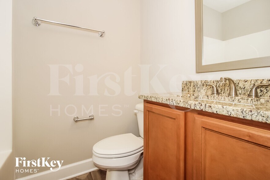 Building Photo - 112 Gamel Rd