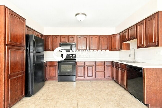 Building Photo - 3 Bedroom Pet-Friendly Home in Glendale, AZ with Main Street Renewal