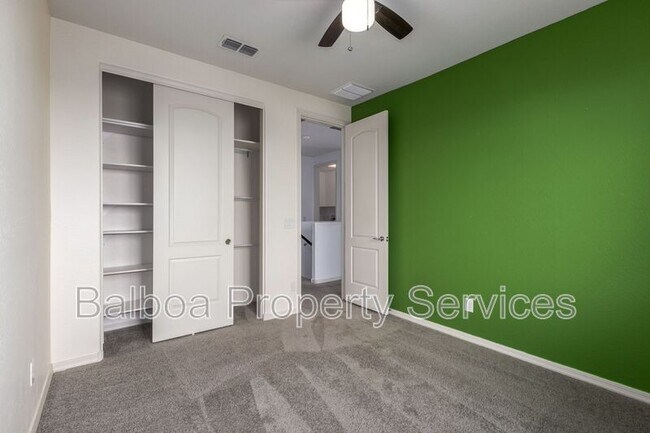 Building Photo - 5427 S Canyon Rim