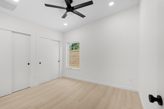 Building Photo - 29 Masters Dr