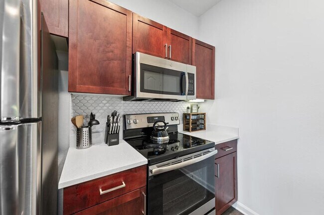 Building Photo - 4800 Seascape Way