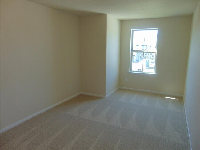Building Photo - 24782 Levante Dr