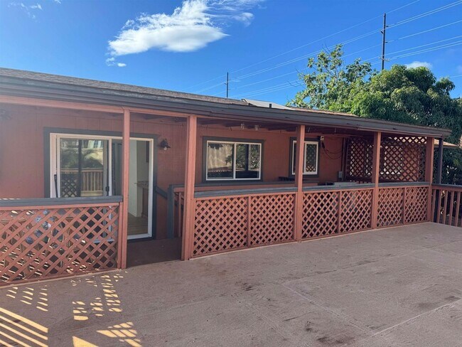 Building Photo - 137 Ipukula Way