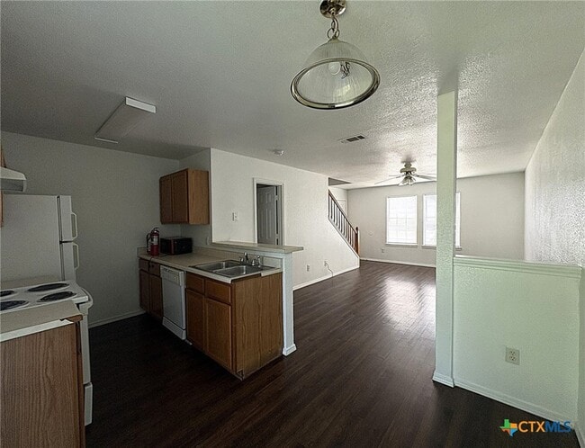 Building Photo - 5709 Redstone Dr