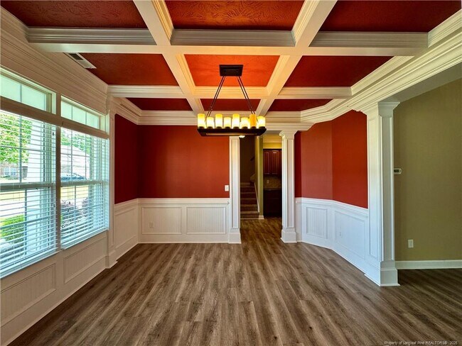 Building Photo - 380 Stansbury Dr