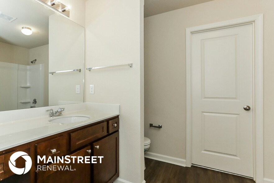 Building Photo - 220 Randy Trce