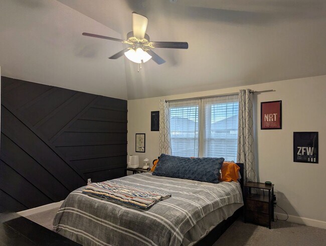 Building Photo - Modern Norman Home | Storm Shelter, Covered Patio, Community Pond & Park!