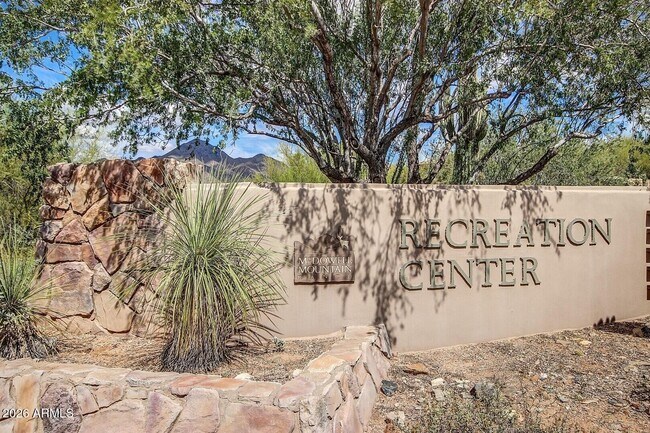 Building Photo - 10588 E Autumn Sage Dr