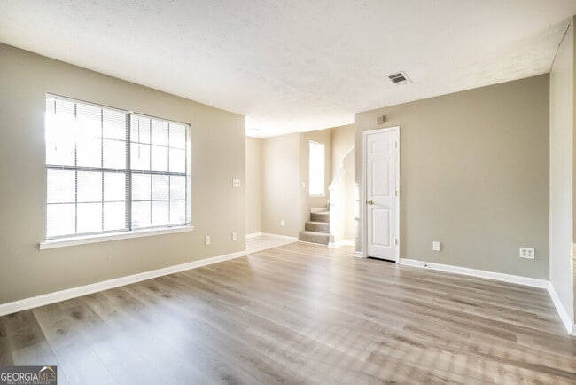Building Photo - 2090 Pintail Cove