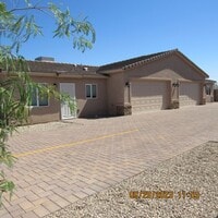 Building Photo - 2495 Palisades Dr