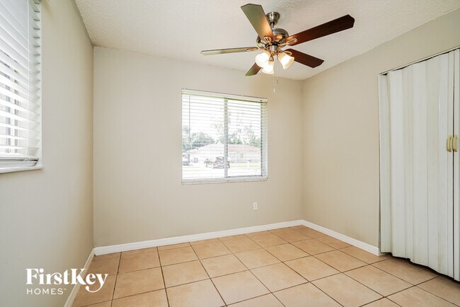 Building Photo - 7409 Pebble Beach Rd