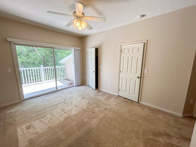 Building Photo - Garland #861