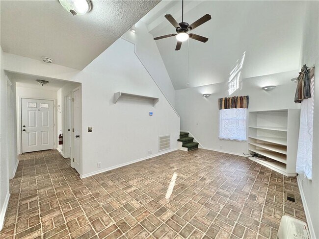 Building Photo - 171 Madison 2415