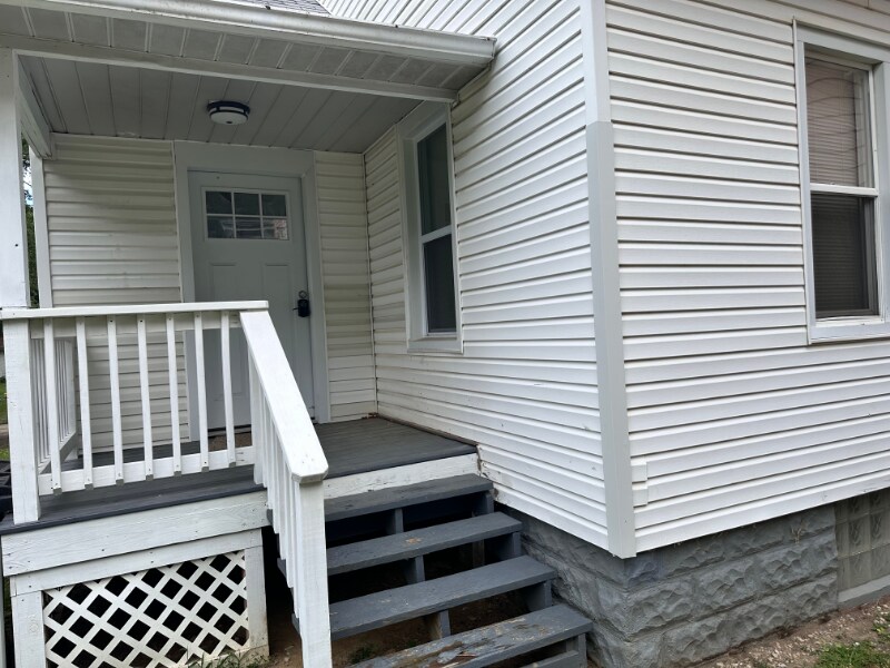 Building Photo - 1266 Girard St