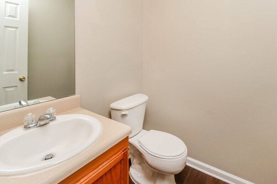 Building Photo - 130 Chandler Fields Dr