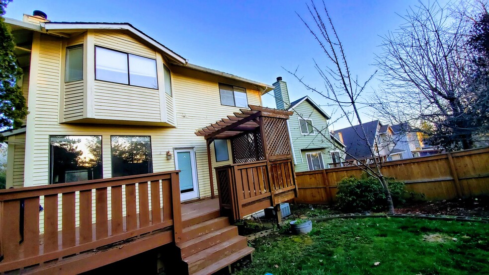 Primary Photo - 130 Kingsgate Rd