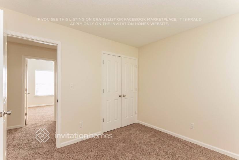 Building Photo - 11120 Northwoods Forest Dr
