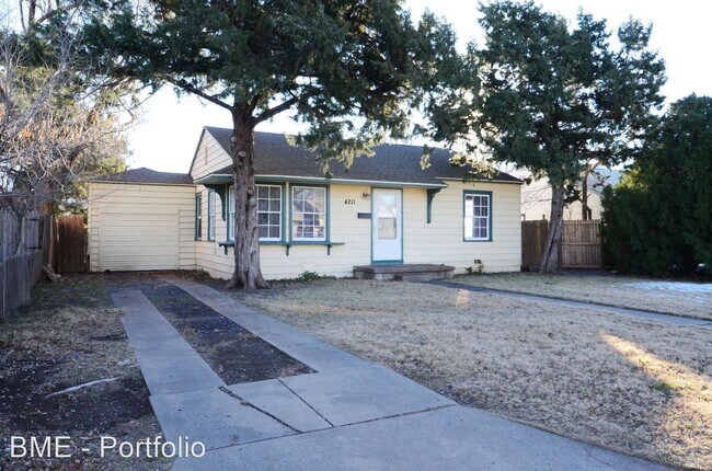 Building Photo - 2 br, 1 bath House - 4211 Cline