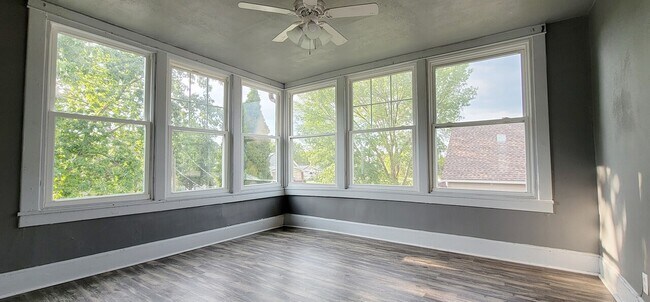 Building Photo - 447 Locust St. Unit 2