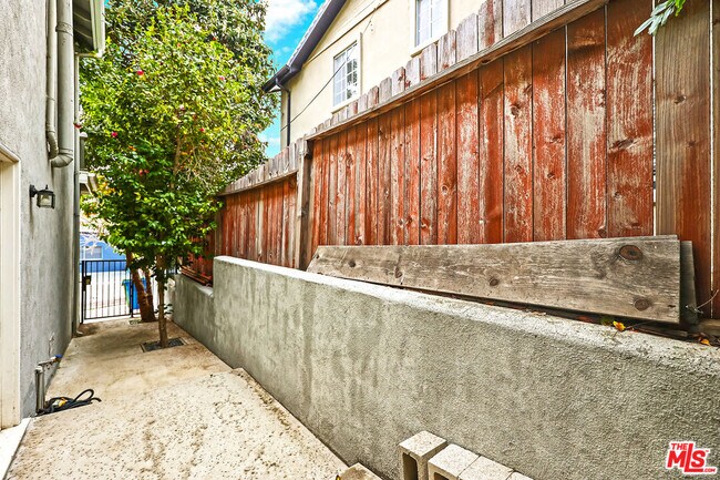 Building Photo - 11423 Sunshine Terrace