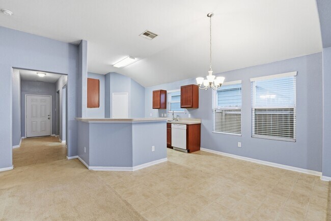 Building Photo - 16763 N Blue Jay Dr