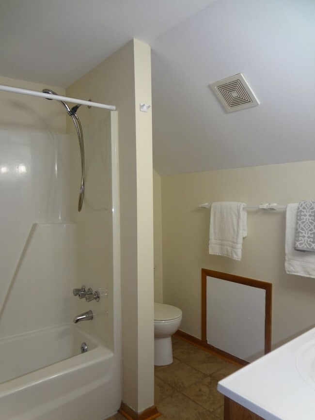 Building Photo - 93 Lystra Hills Ln