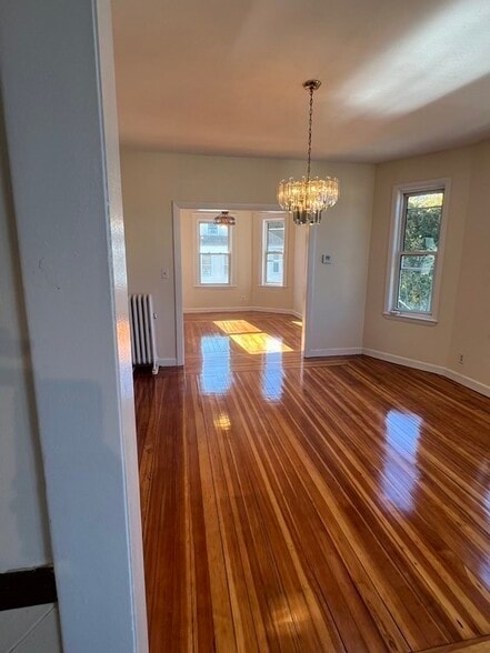 Building Photo - 18 Woolson St