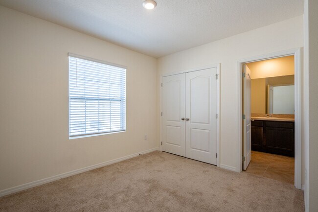 Building Photo - 1248 Yellow Finch Dr