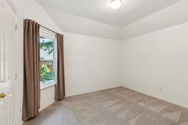 Building Photo - 3505 Summer Dr