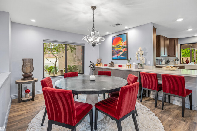 Building Photo - 1289 E Caleta Way