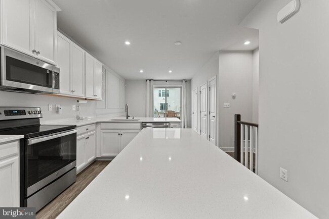 Building Photo - 224 S Newkirk St