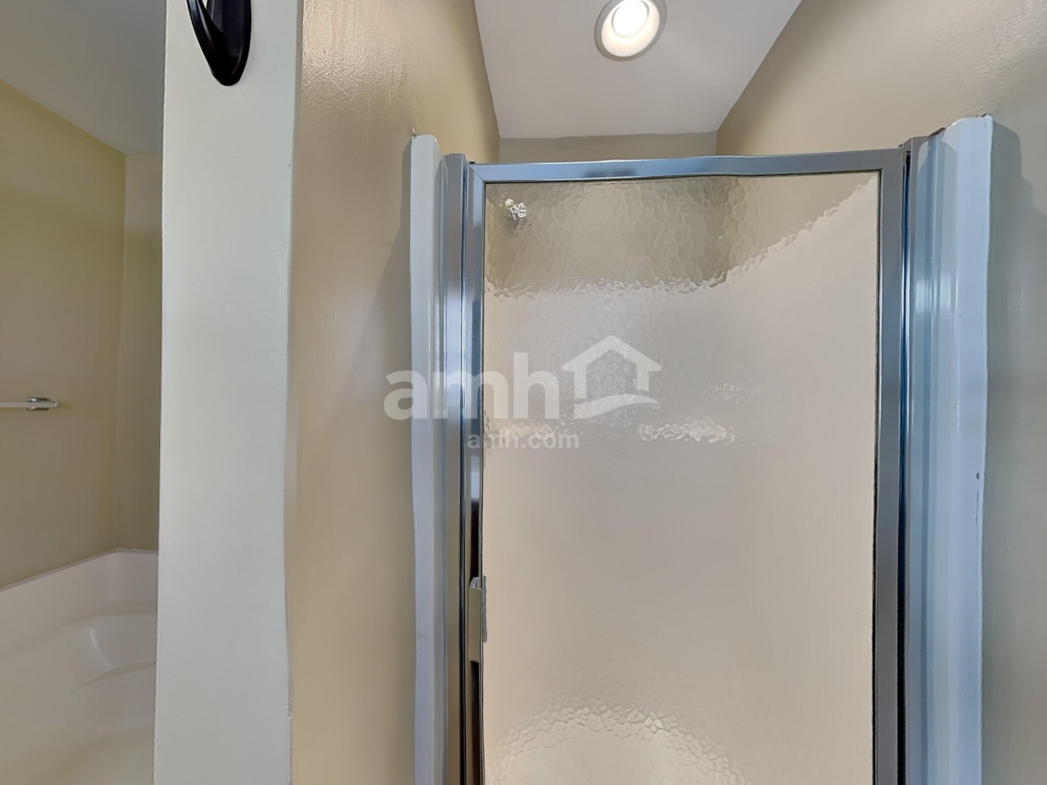 Building Photo - 116 Golden Valley Dr