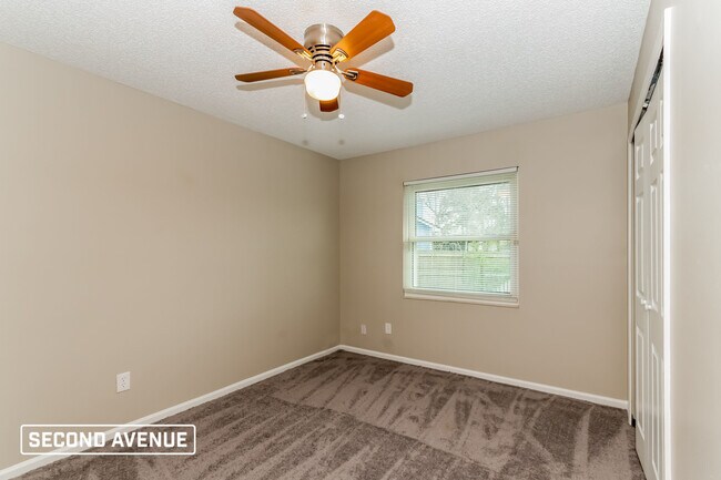 Building Photo - 8236 Hot Springs Dr N