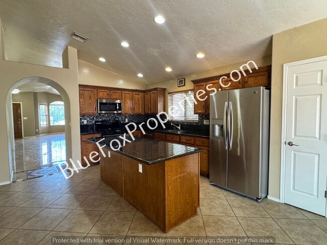 Building Photo - 3011 W Corte Olivia