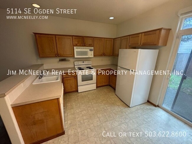 Building Photo - 5114 SE Ogden St